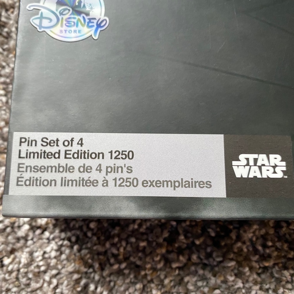 Star Wars 40th Anniversary Box Pin Set LE 1250 - Picture 3 of 3